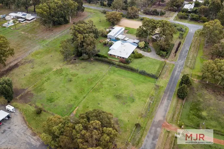 Second view of Homely house listing, 10 Evening Peal Court, Darling Downs WA 6122