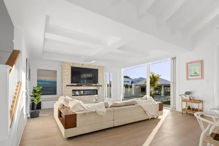 Sixth view of Homely house listing, 5 Arkwell Way, Marmion WA 6020