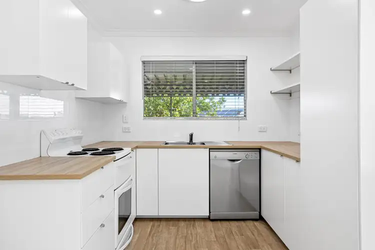Sixth view of Homely semi-detached listing, 2 Farman Place, Hamersley WA 6022