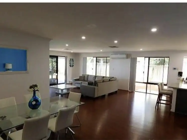 10 Alandale Bend