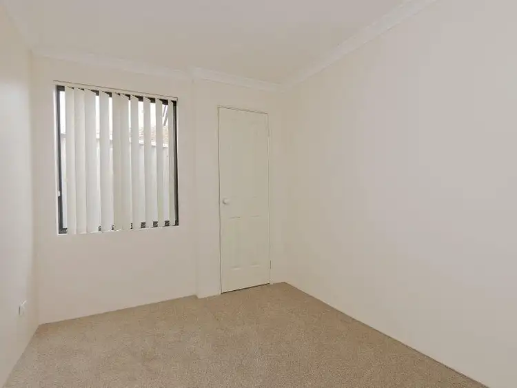 Fifth view of Homely villa listing, 4/6 Braewood Court, Nollamara WA 6061