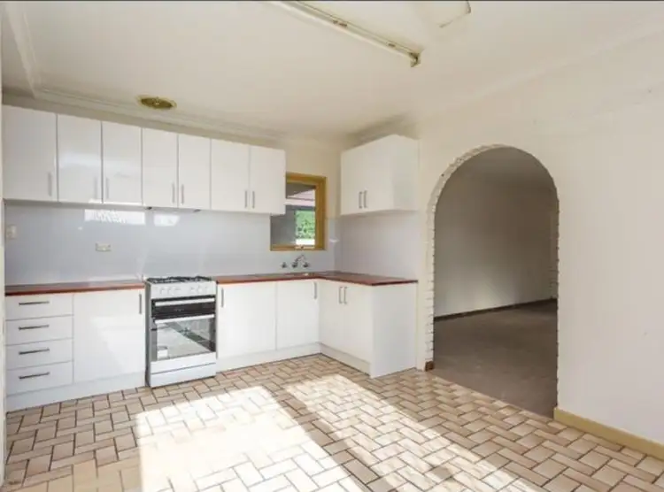 11 Bunney Road, Kelmscott WA 6111