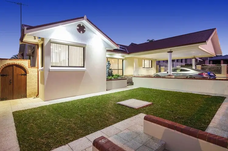 12 Woodrow Avenue, Yokine WA 6060