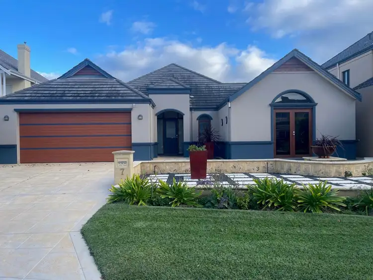 7 Parish Lane, Churchlands WA 6018