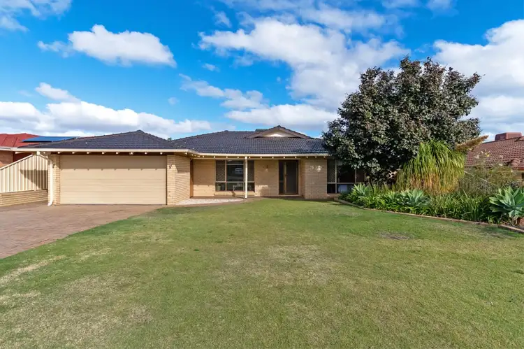 16 Buckhaven Court, Kingsley WA 6026
