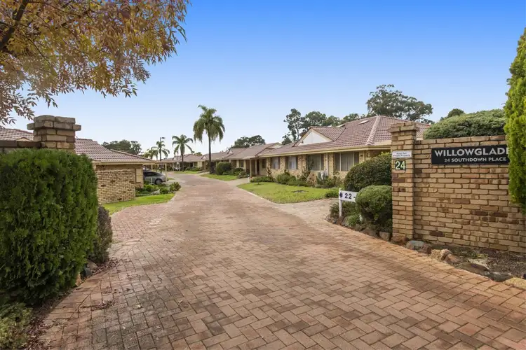 25/24 Southdown Place, Thornlie WA 6108