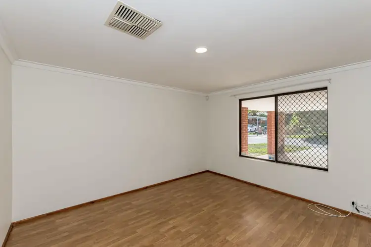 Fifth view of Homely house listing, 10 Westerly Crescent, Heathridge WA 6027