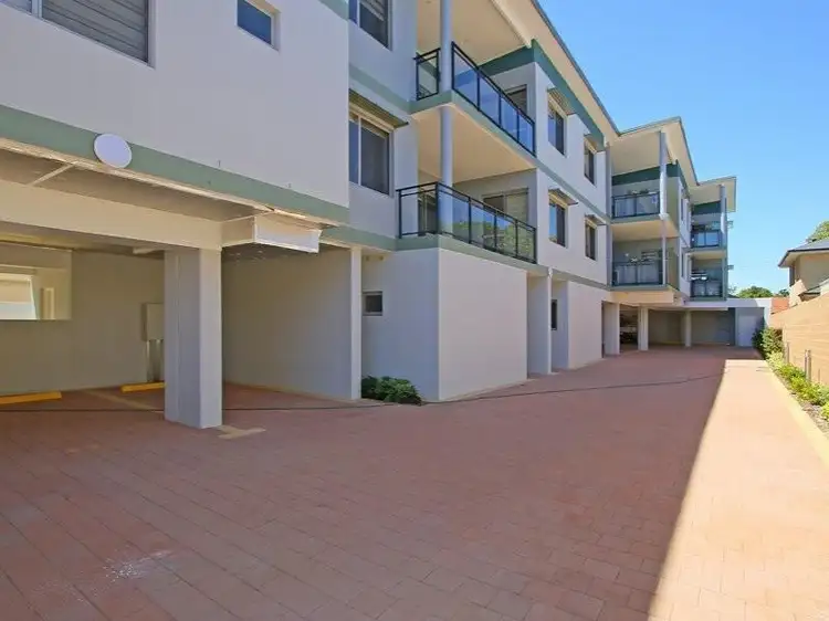 Second view of Homely apartment listing, 2/253 Robinson Ave, Cloverdale WA 6105