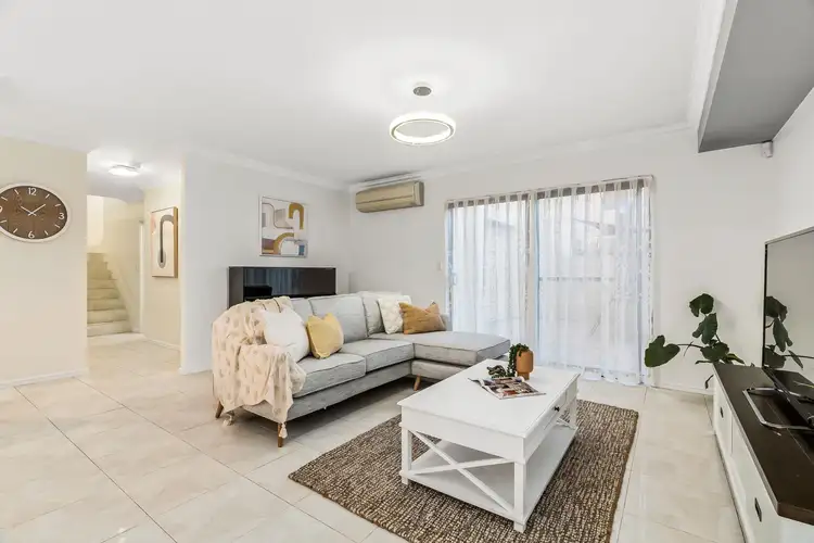 Seventh view of Homely townhouse listing, 124A Huntriss Road, Doubleview WA 6018
