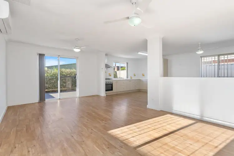 Fifth view of Homely unit listing, 4/100 Wittenoom Road, High Wycombe WA 6057
