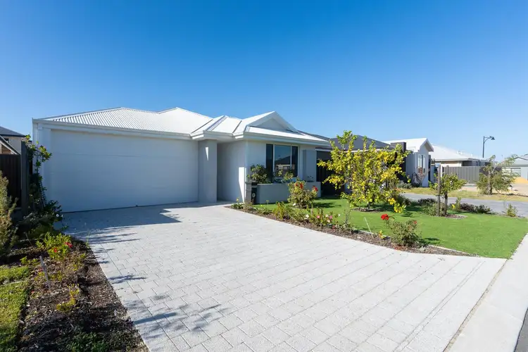 Second view of Homely house listing, 8 Zircon Street, Treeby WA 6164