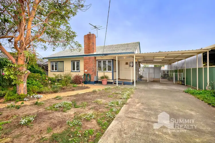6 Teeluk Road, Carey Park WA 6230