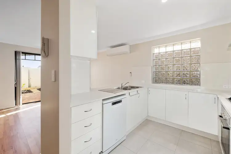 Seventh view of Homely villa listing, 7/6-8 Warwick Street, St James WA 6102