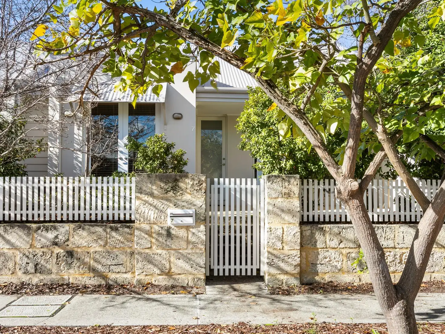 Main view of Homely house listing, 7 Radiance Link, Atwell WA 6164