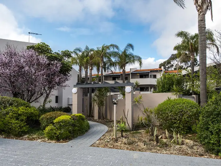 24/1 Weston Avenue, South Perth WA 6151