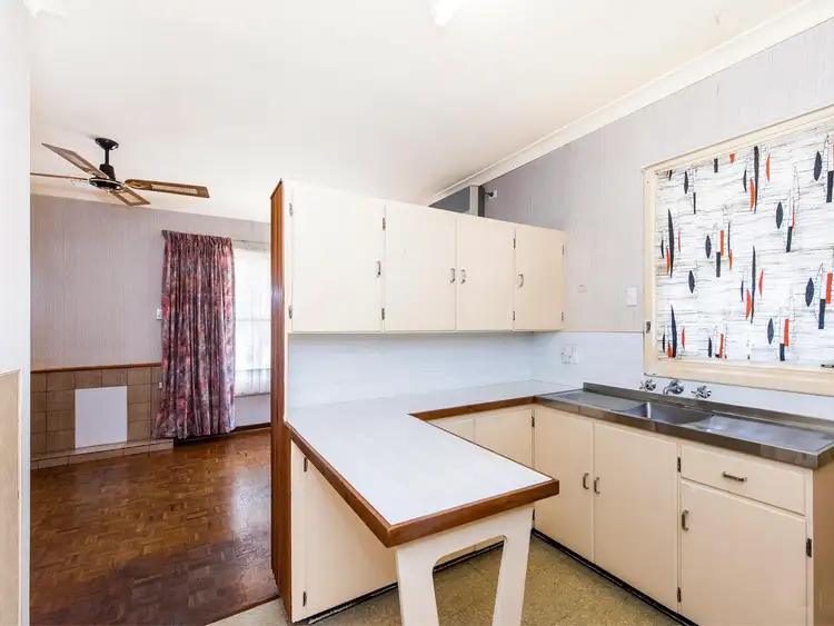 Seventh view of Homely house listing, 302 Keymer Street, Cloverdale WA 6105