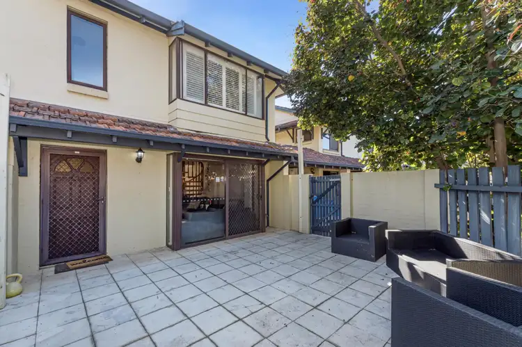 2/311 Oxford Street, Leederville WA 6007