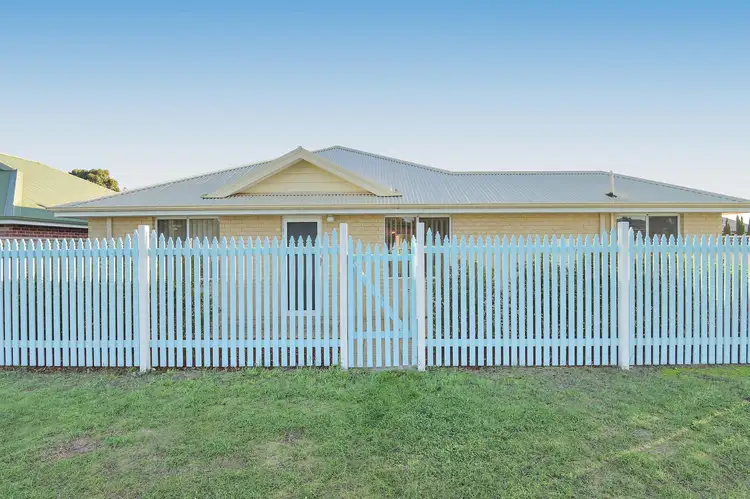 Fifth view of Homely villa listing, 15/100 Wittenoom road, High Wycombe WA 6057