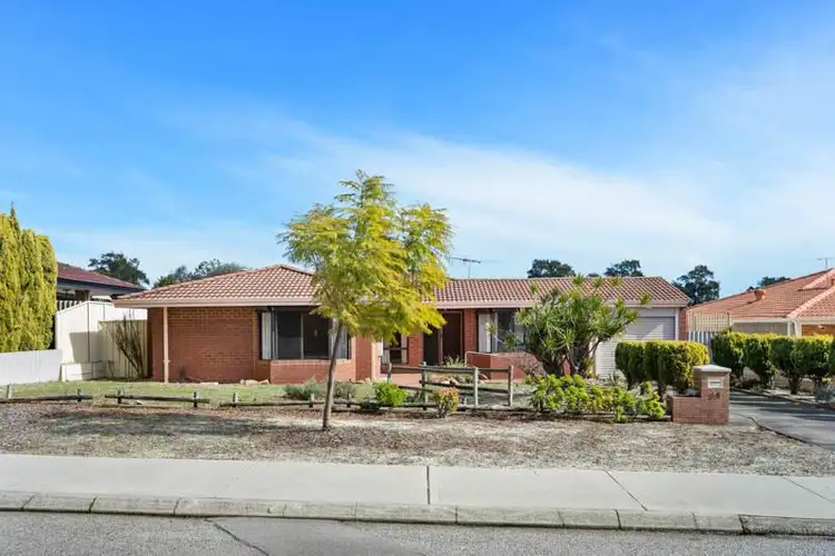 10 Rosewood Crescent, Dianella WA 6059