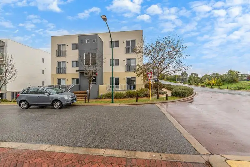 Main view of Homely unit listing, 6/9 Ibera Way, Success WA 6164