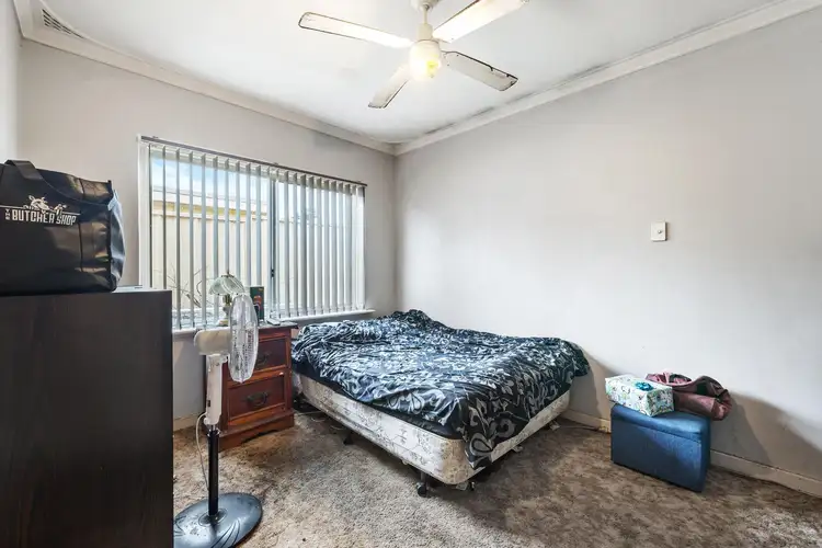 Fifth view of Homely house listing, 21 Amanda Drive, Camillo WA 6111