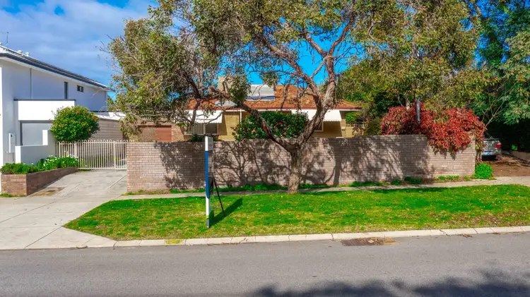 121 Pascoe Street, Karrinyup WA 6018