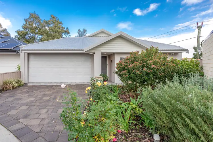 4 Vigneta Place, Kelmscott WA 6111