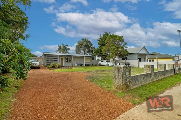 76 South Coast Highway, Orana WA 6330