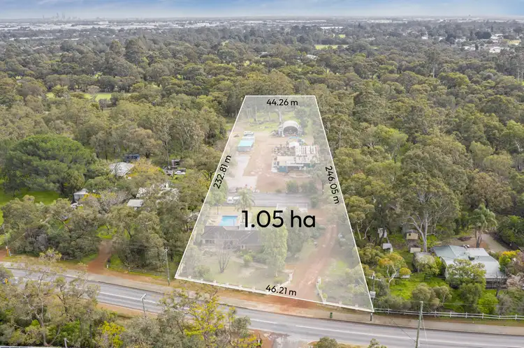 17 Lewis Road, Wattle Grove WA 6107