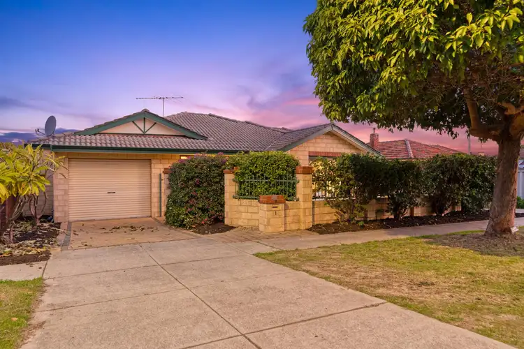 1/4 May Drive, Nollamara WA 6061