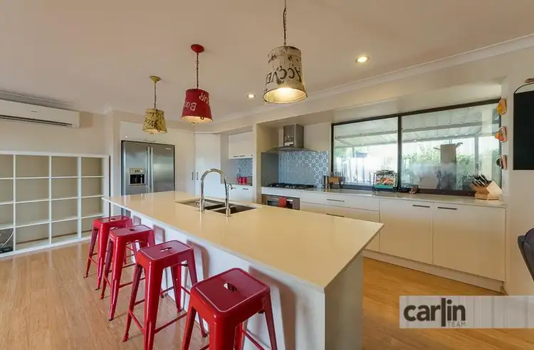 1 Mollerin Place, South Lake WA 6164