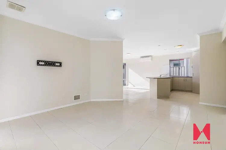 Fourth view of Homely townhouse listing, 2/14 Hendra Street, Cloverdale WA 6105