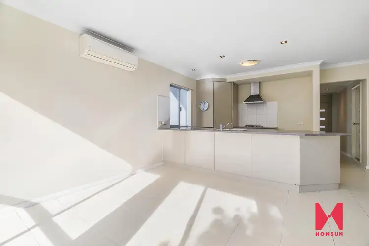 Seventh view of Homely townhouse listing, 2/14 Hendra Street, Cloverdale WA 6105