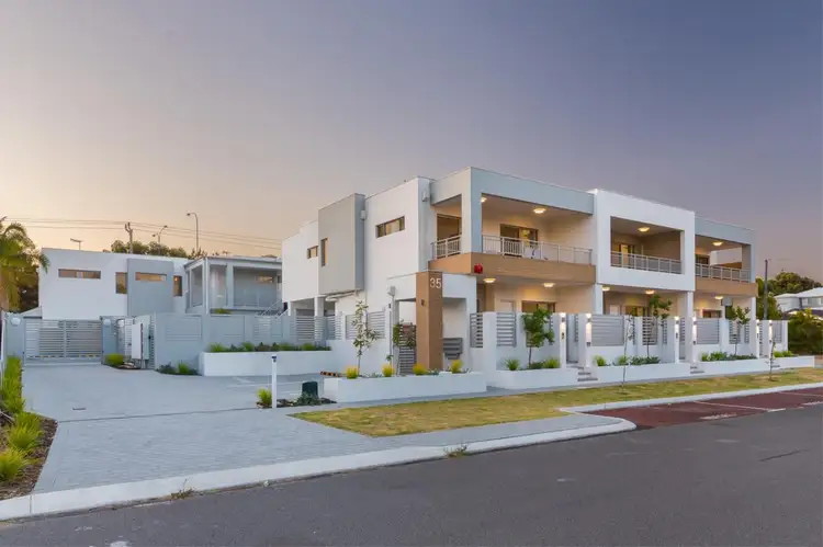 4/35 Macedon Place, Craigie WA 6025