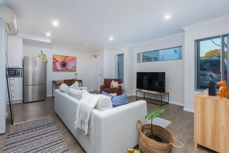 Sixth view of Homely apartment listing, 4/35 Macedon Place, Craigie WA 6025