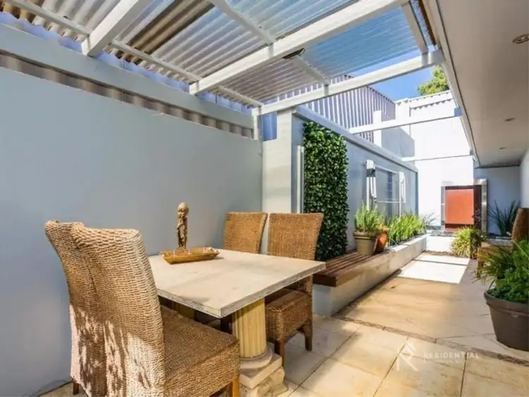 Fifth view of Homely villa listing, 4/6 Ozone Parade, Trigg WA 6029