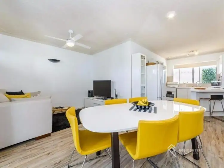 Sixth view of Homely villa listing, 4/6 Ozone Parade, Trigg WA 6029