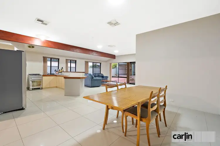 35 Wauhop Circle, Beeliar WA 6164