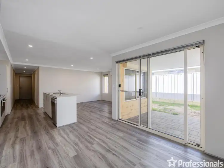 Fifth view of Homely villa listing, 15/32 Gladstone Avenue, Swan View WA 6056