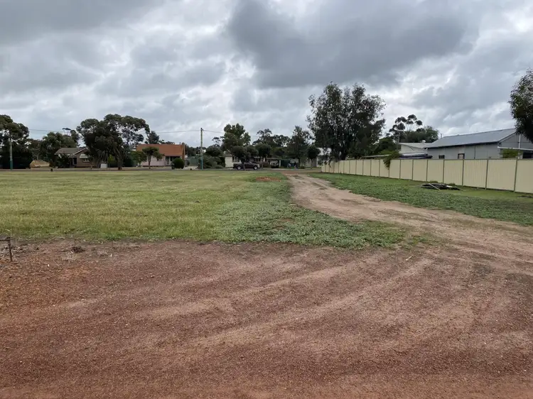 73 Harvey Street, Dumbleyung WA 6350