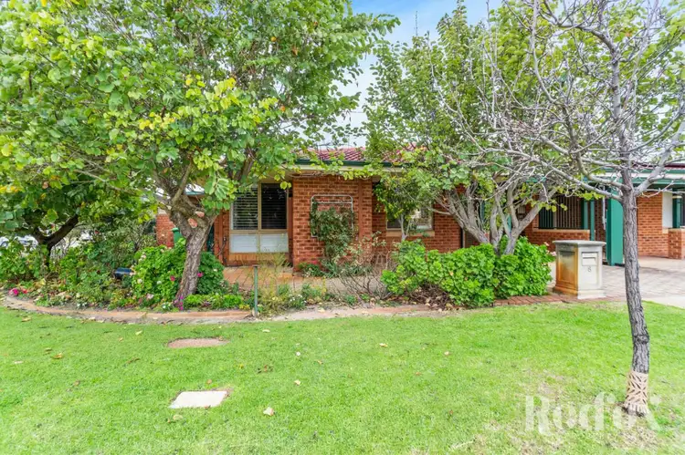 8 Brooks Drive, Bayswater WA 6053
