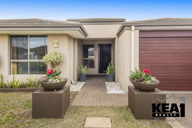 11 Chervil Bend, Wattle Grove WA 6107