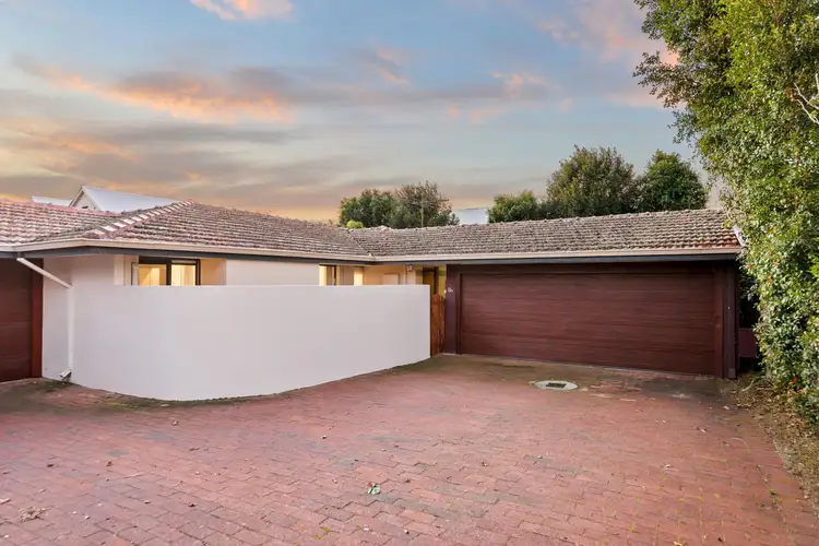 8A Ryrie Avenue