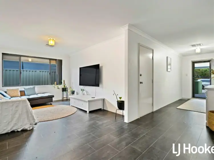 Fifth view of Homely house listing, 33 Strathclyde Circuit, Champion Lakes WA 6111