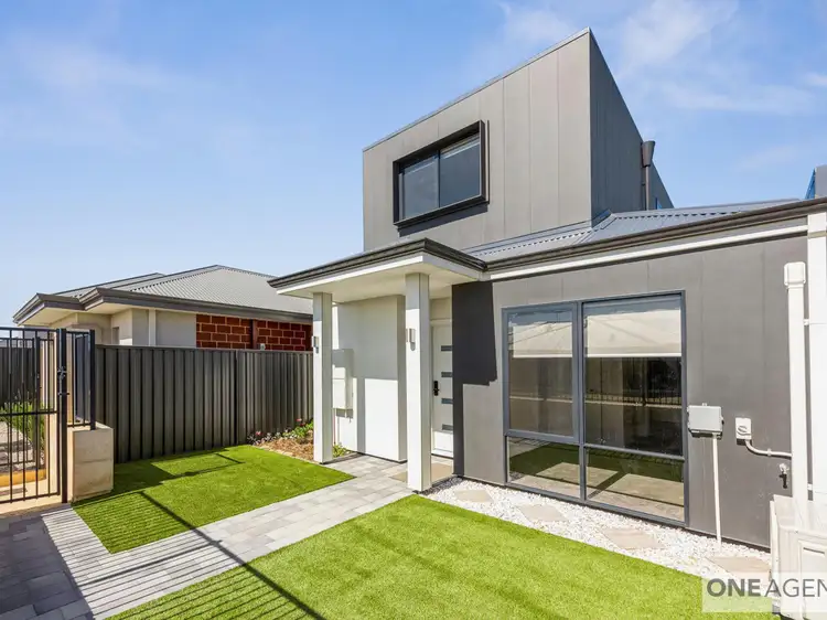 37 Cedarleaf Grange