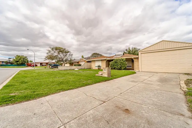 8 Sharpe Close, Waikiki WA 6169