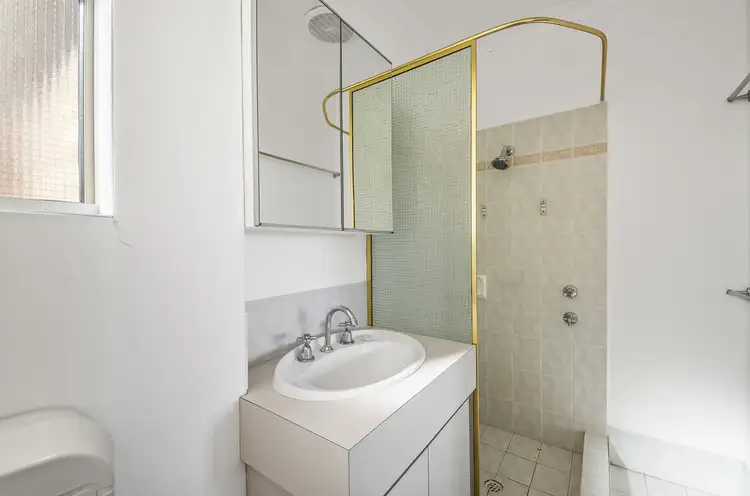 Fourth view of Homely house listing, 2 Traine Court, Heathridge WA 6027