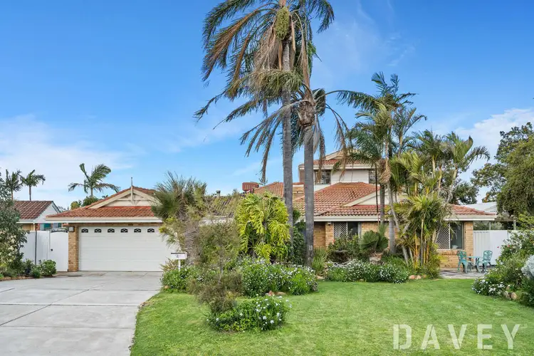 4 Baloo Grove, Kingsley WA 6026
