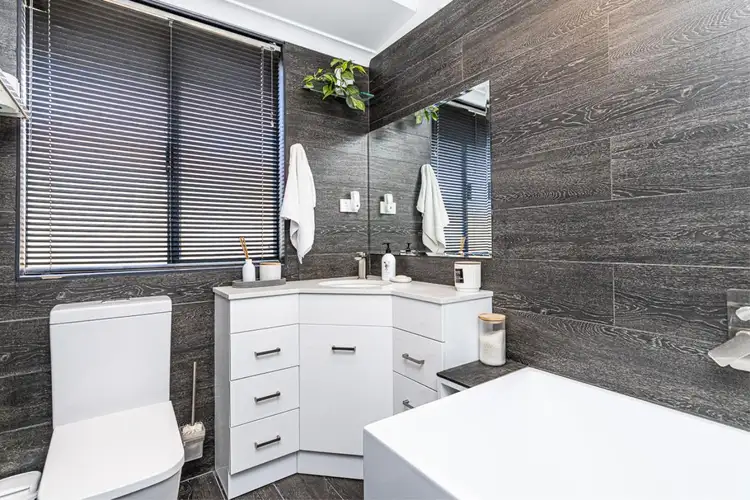 Fifth view of Homely house listing, 8 Dampier Street, Dalyellup WA 6230