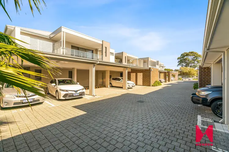 9/233 Wharf Street, Queens Park WA 6107